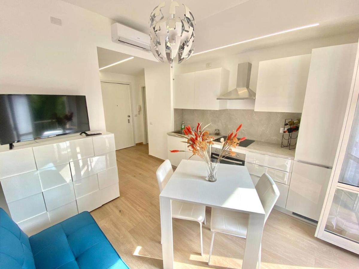 Federico'S House - Eleganza E Stile In Via Anselmo Da Baggio Apartman Milánó Kültér fotó